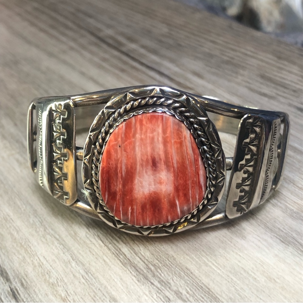 ❤️Red Spiny Oyster Sterling Cuff Bracelet - Picture 8 of 10